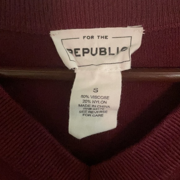 Small Maroon For the Republic V neck Sweater - Picture 4 of 5